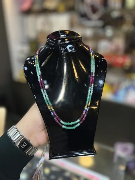 طقم زمرد خفيف