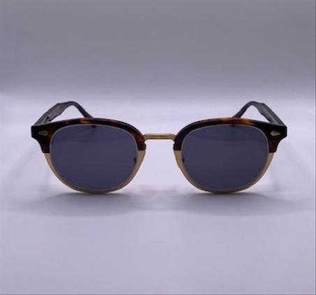 MOSCOT
