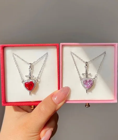 Pack Colliers de Couple Coeur & épée-Boite offerte