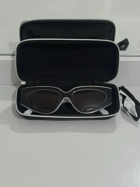 Lunettes Chanel marron avec boîte simple + livraison gratuite ✨