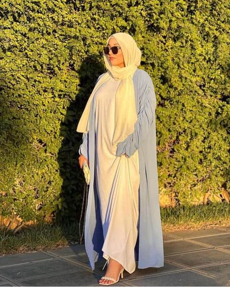 كيمونو بأناقة وفخامة فريدة