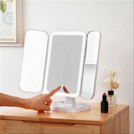 مرآة مكياج  led  تعمل باللمس