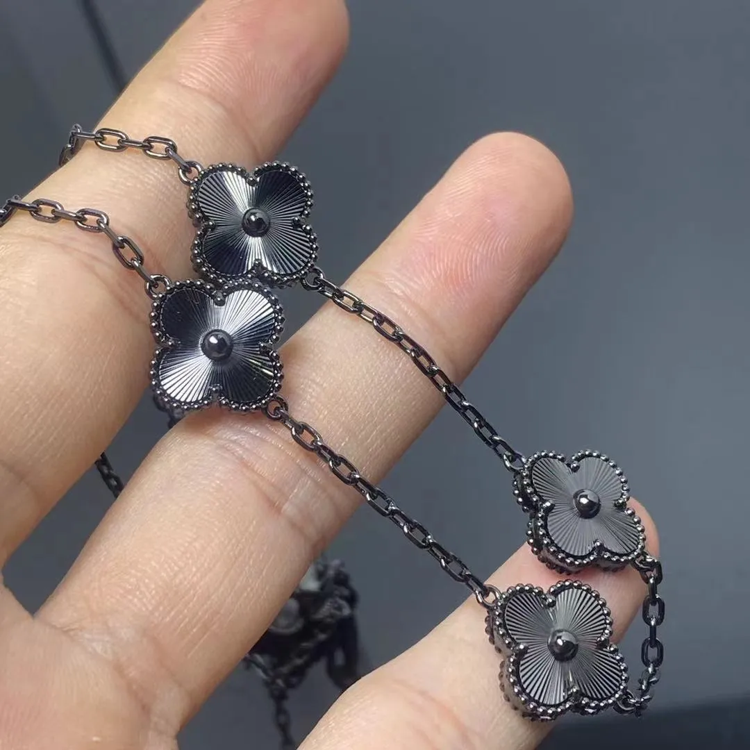 Collier Van Cleef Style