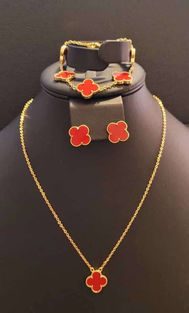 Ensemble   Van Cleef Style