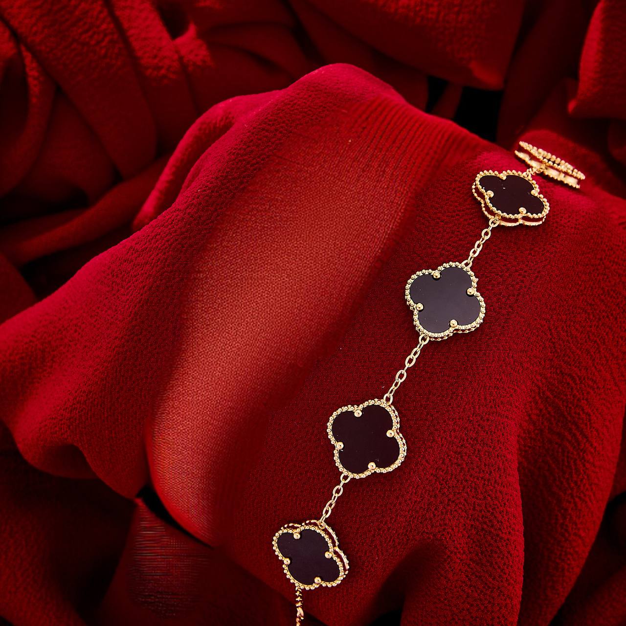 1 van cleef  bracelet