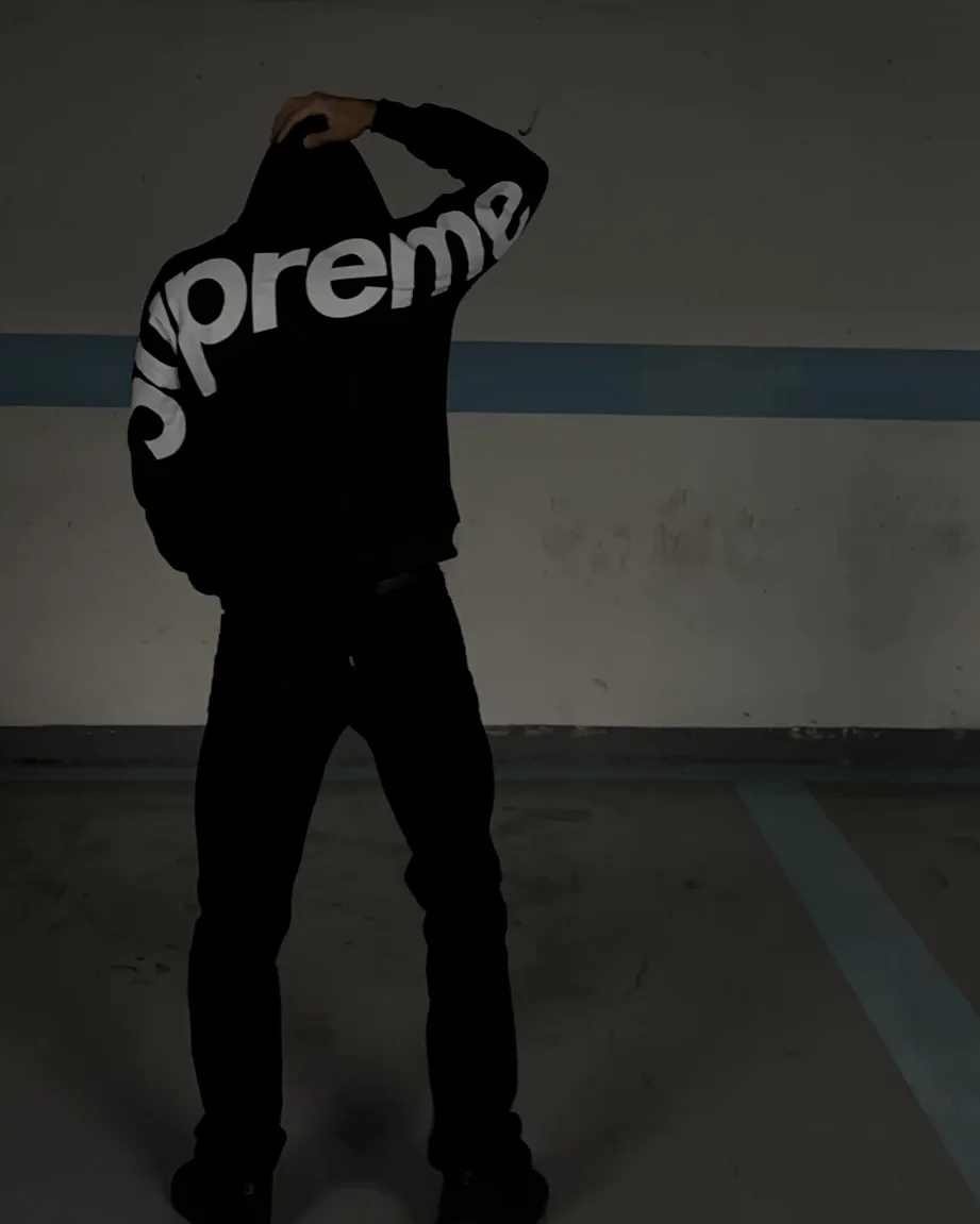 Nouvel An Supreme capuche