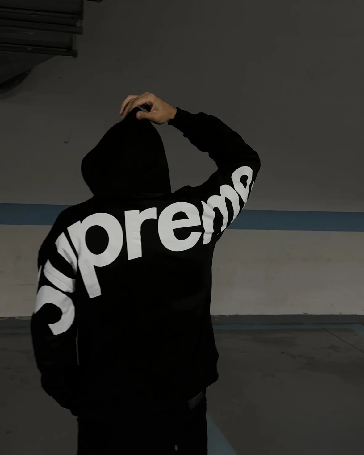 Nouvel An Supreme capuche