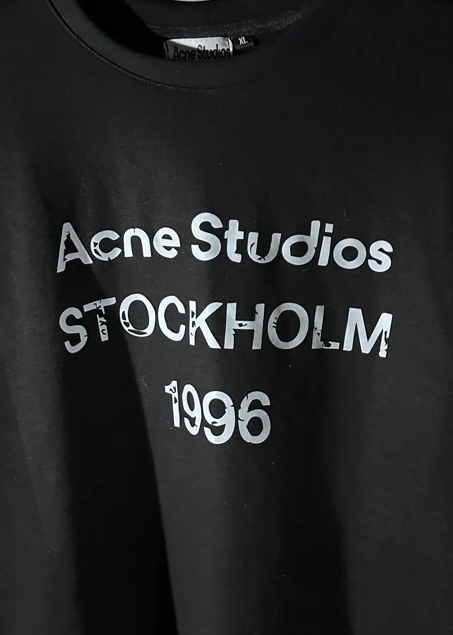 Acne Studio long sleeve ( Limited )