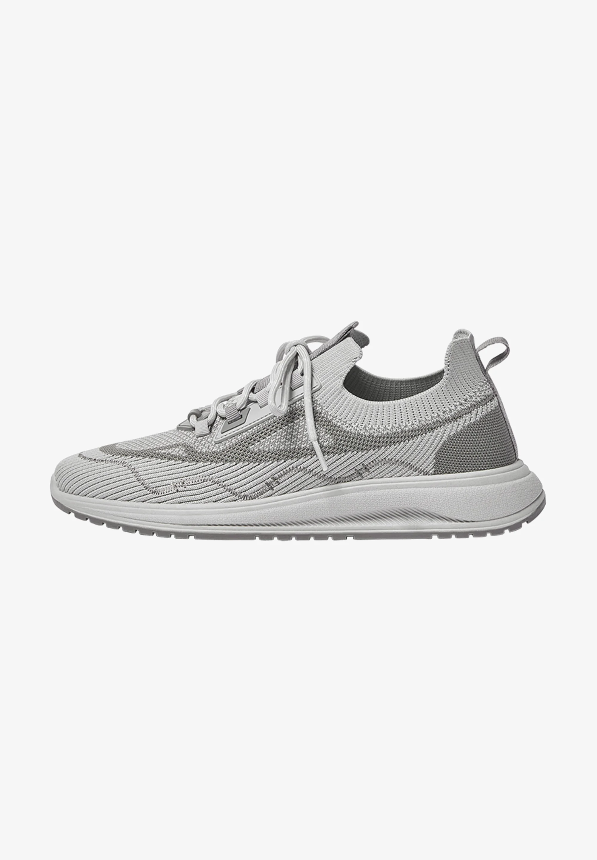 SNEAKERS-PULL&BEAR