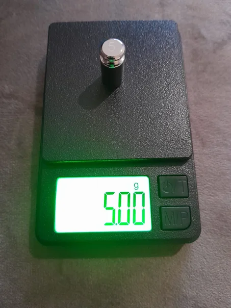 ميزان صغير عالي الدقة, يزن من  0,01 غرام    حتى 200 غرام