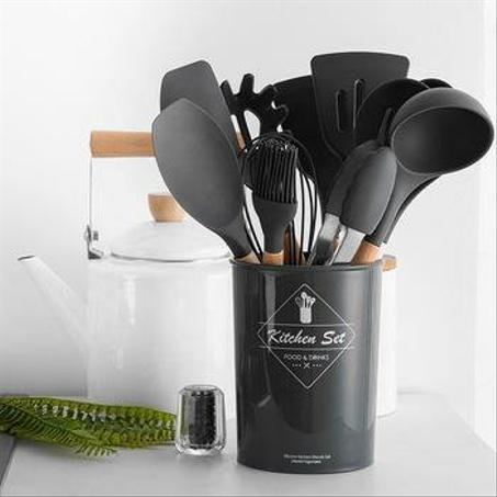 Ensemble d'ustensiles de cuisine en bois et en silicone