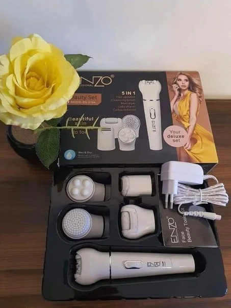 ماكنة اينزو لازالة الشعر