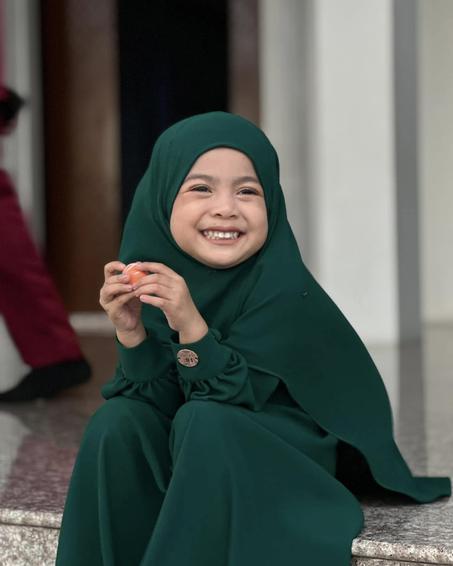 حجاب للأطفال الحجاب و الخمار 🌹