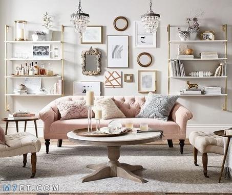 أدوات واثاث منزلية مختلفة