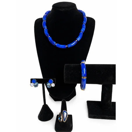 Azul Majestic