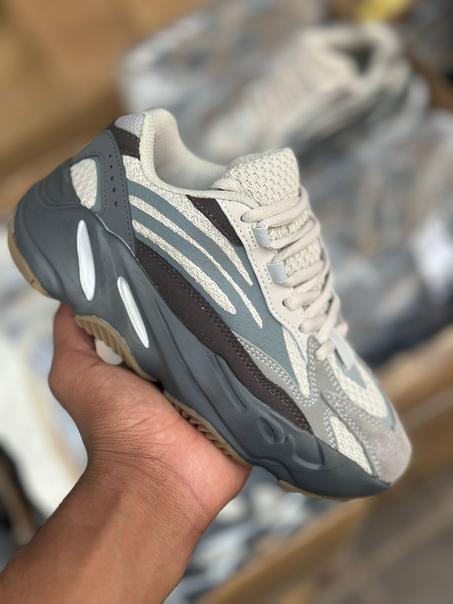 Yeezy 700