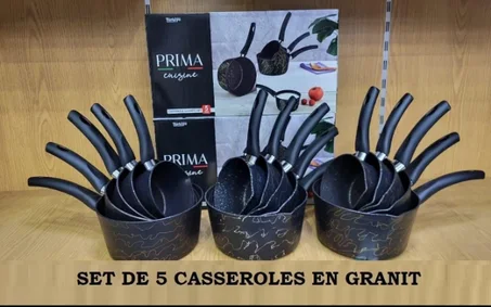 طقم مكون من 5 بيسات من كاسرونات ثقال كاليتي واعرة بزاف