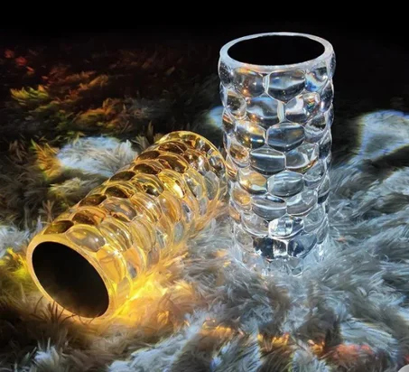 أبجورة الطاولة الكرستالية