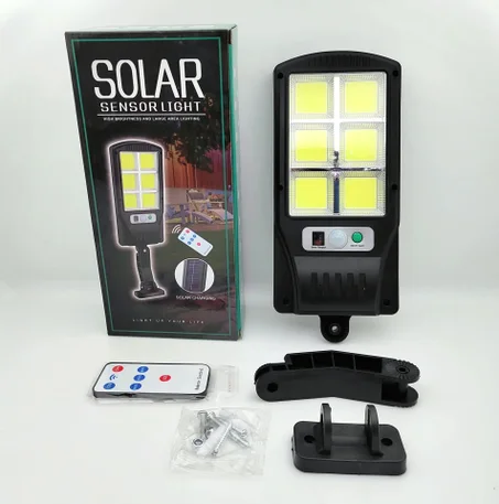 كشاف شمسي مع جهاز تحكم عن بعد وكاشف حركة