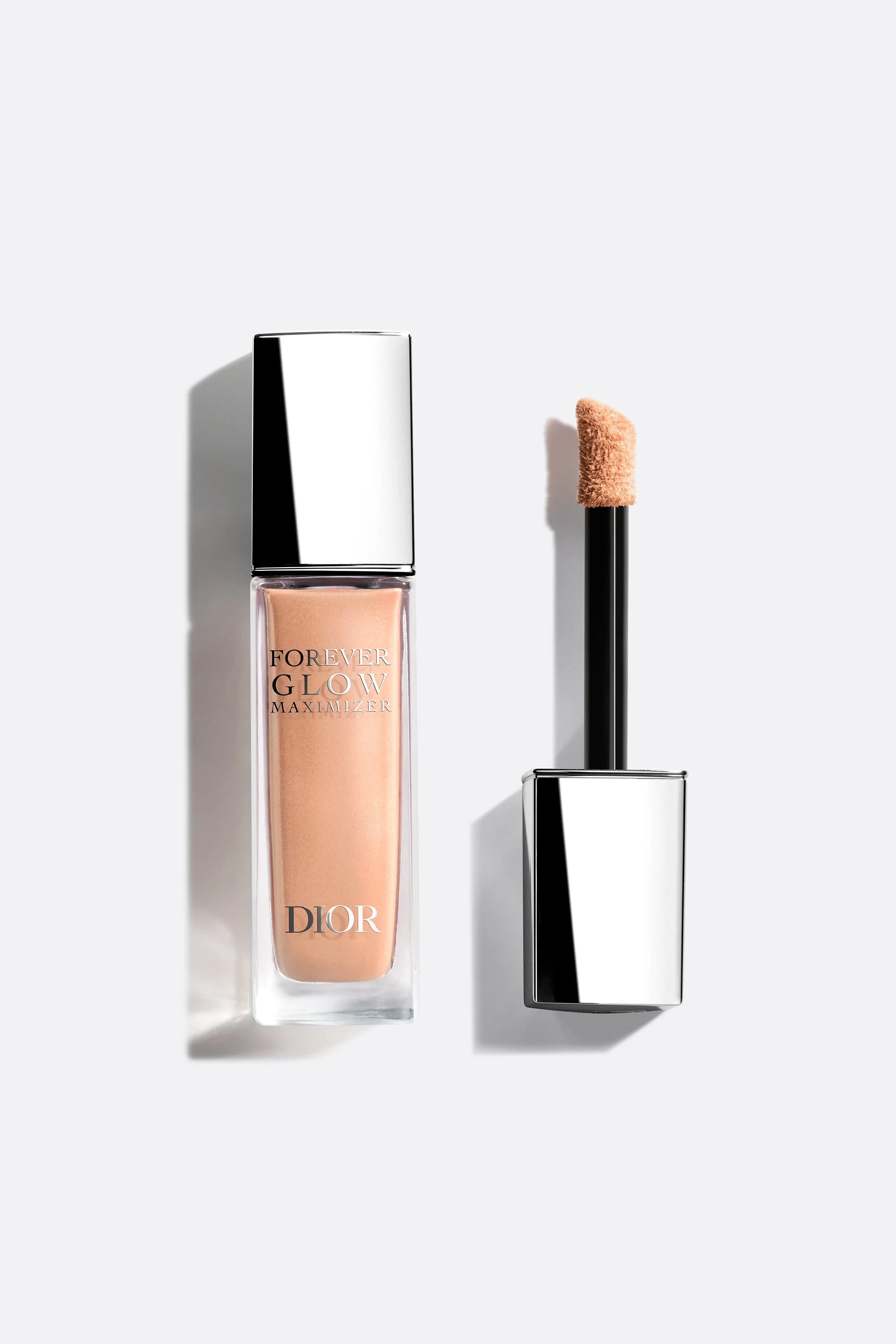 Dior Forever Glow Maximizer - Highlighter liquide مستحضر إضاءة سائل من ديور يدوم طويلاًـ