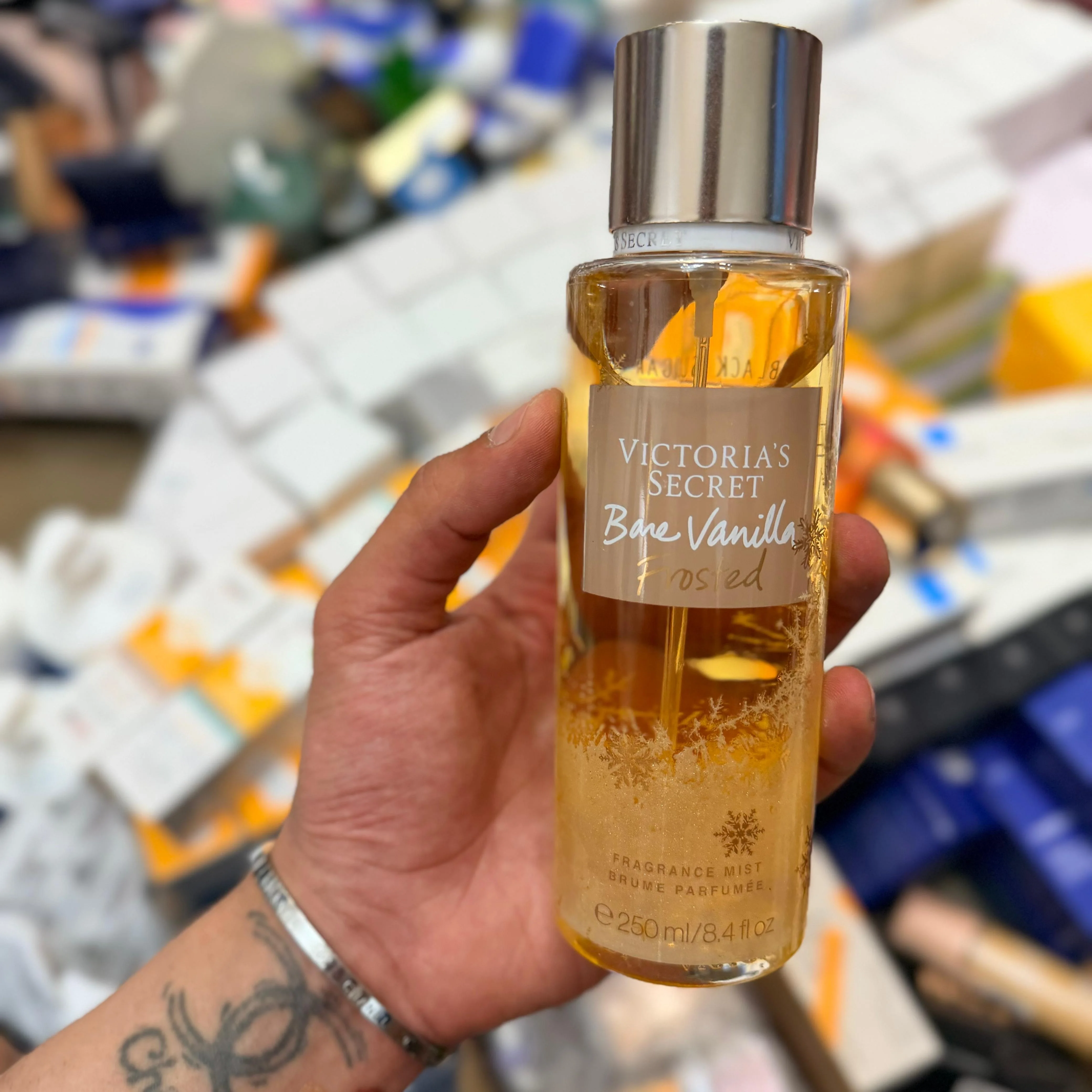 فيكتوريا سيكريت بير فانيلا فروستد Bare Vanilla Frosted Victoria's Secret