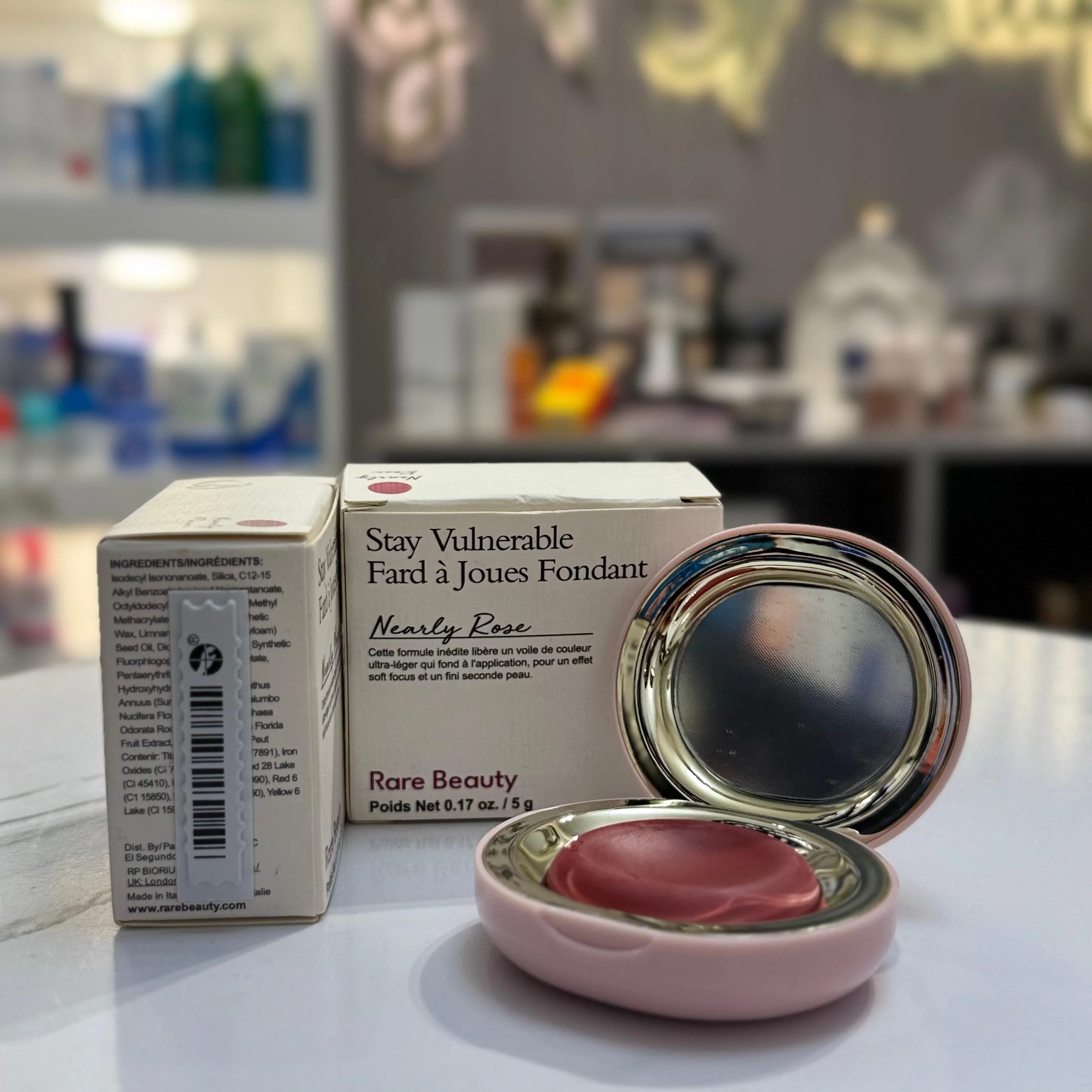 Rare Beauty Stay Vulnerable Melting Blush أحمر خدود (بلاشر) ستَاي فولنيرابل ميلتينج من رير بيوتي