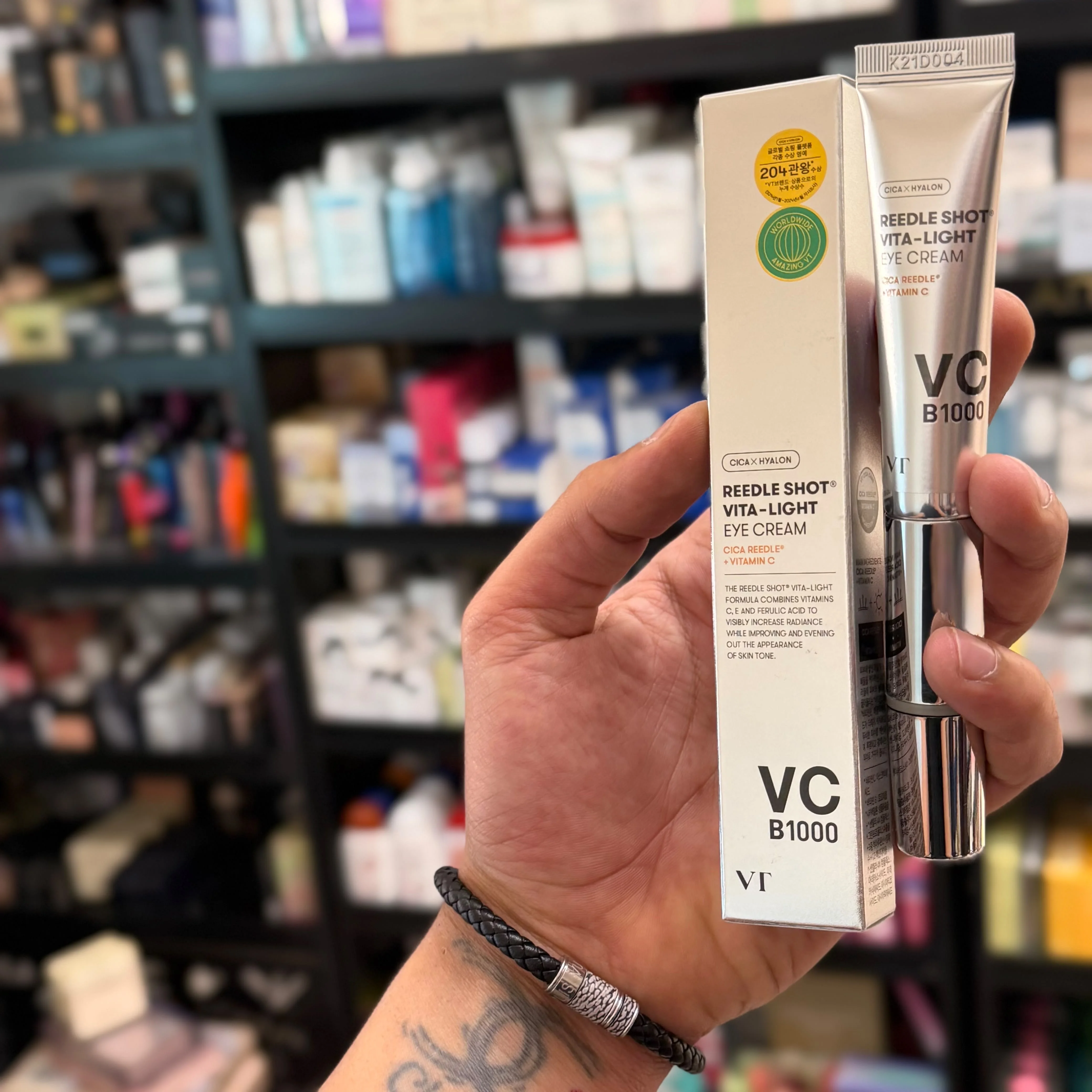 VT Reedle Shot Vita-Light Eye Cream – 15mlفي تي ريدل شوت فيتا-لايت كريم للعين – 15 مل
