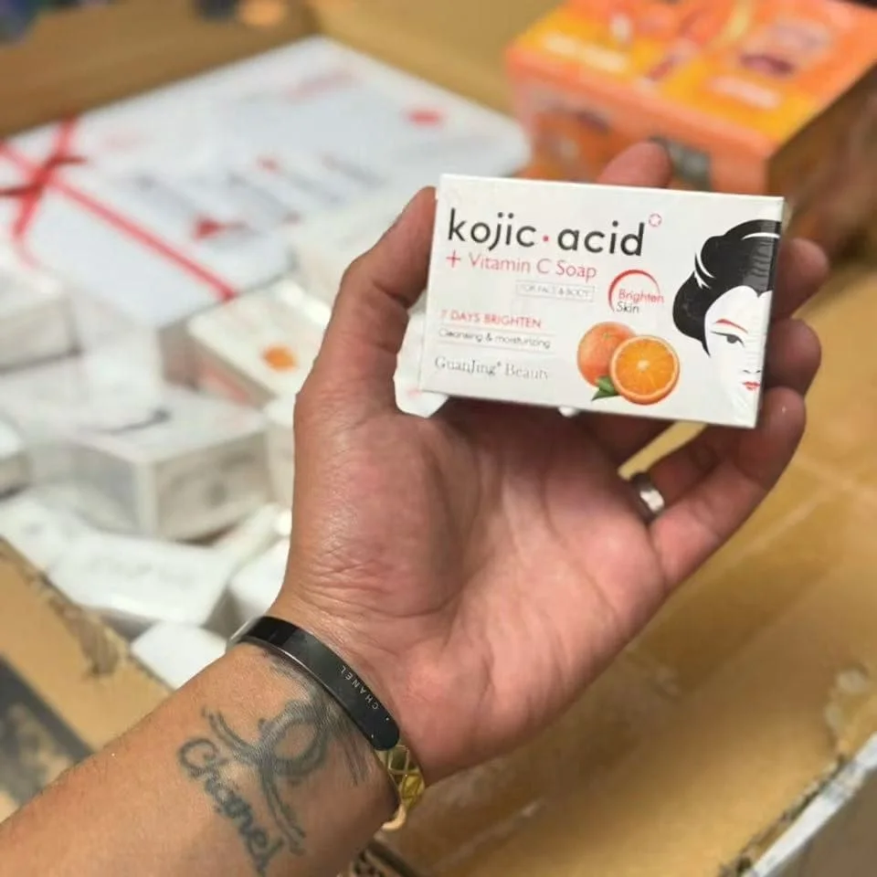 GuanJing Beauty Kojic Acid + Vitamin C Soap for Face & Body (7 Days Brighten) – غوانجينغ بيوتي، صابون بحمض الكوجيك وفيتامين سي للوجه والجسم (تفتيح خلال 7 أيام)