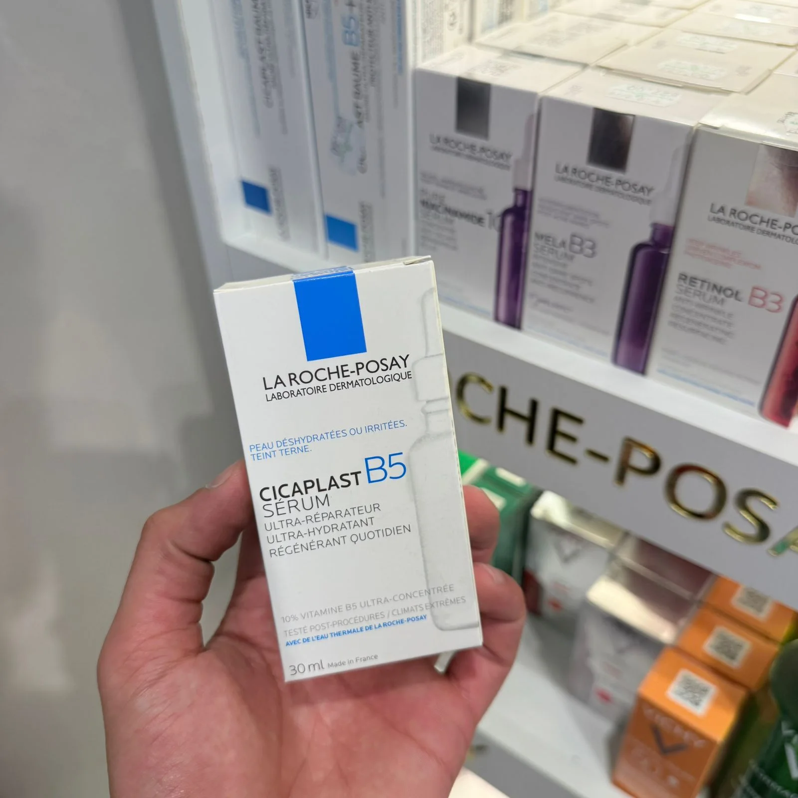 La Roche-Posay Cicaplast B5 Ultra-Repair Serum – 30ml LA ROCHE-POSAY سيروم سيكابلاست B5 سيروم ألترا-إصلاح فائق الإصلاح