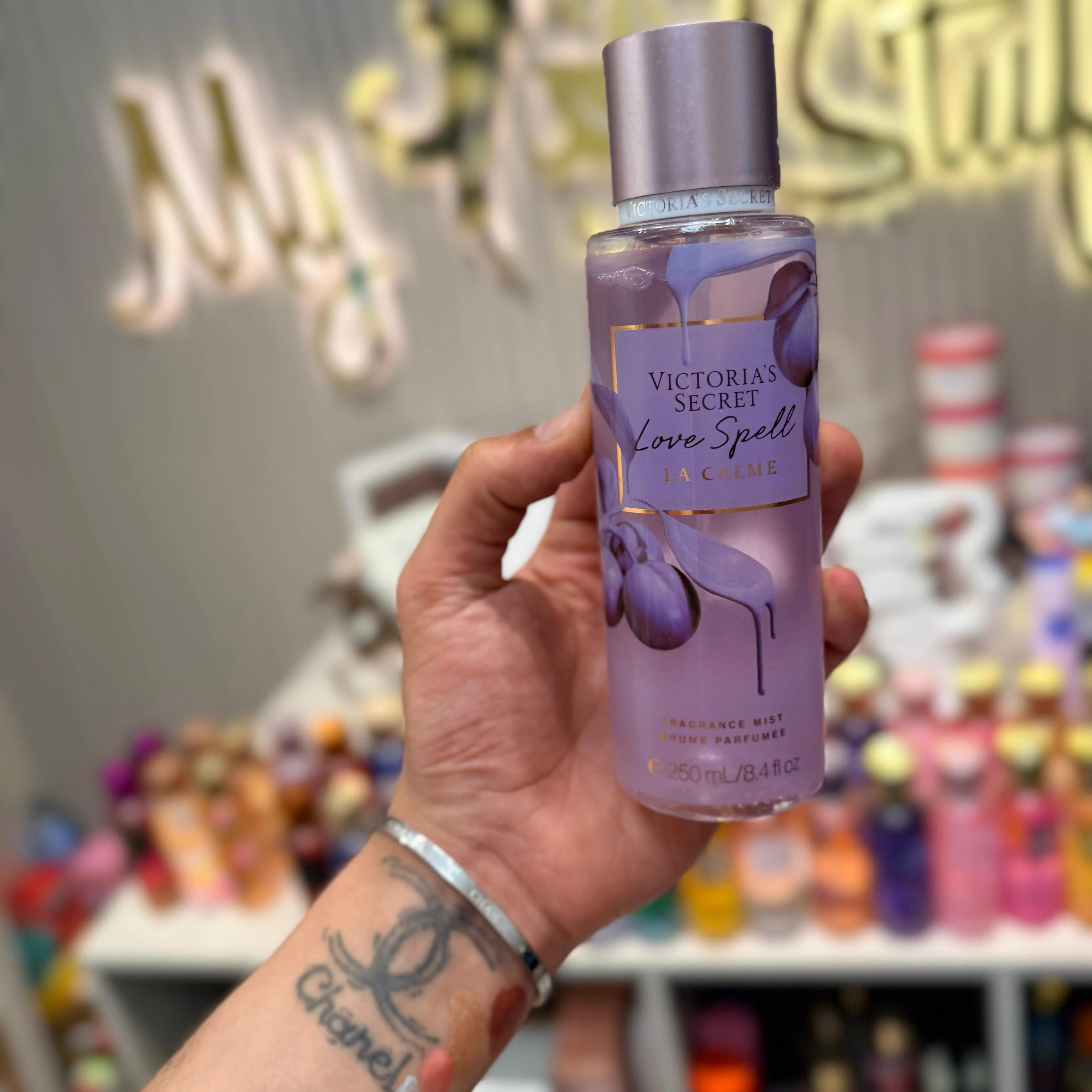 فيكتوريا سيكريت لاف سبيل لا كريم  Love Spell La Crème Victoria's Secret