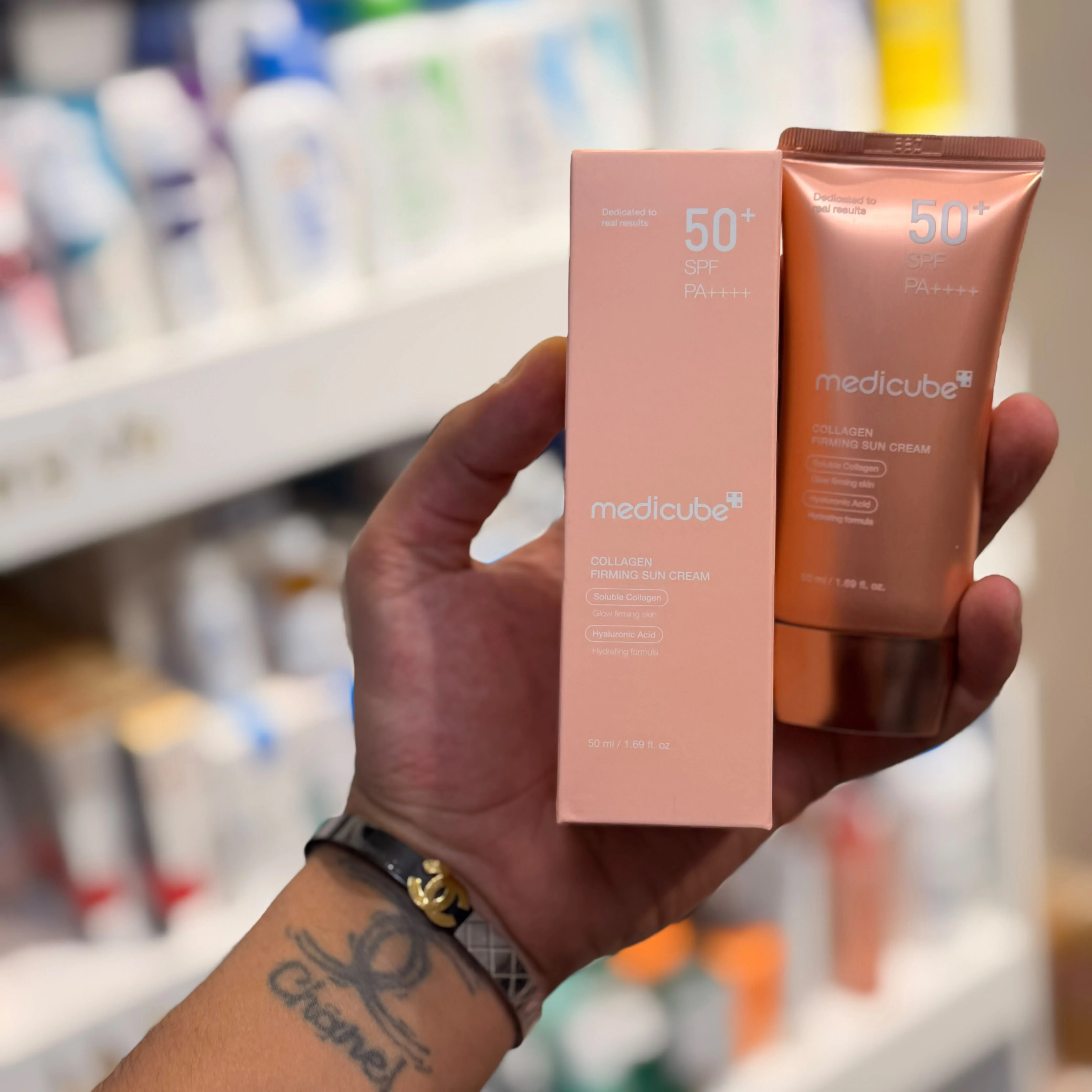 [ميديكوب] واقي شمسي لشد البشرة بالكولاجين العميق، عامل حماية من الشمس 50+، PA++++، 50 [Medicube] Deep Collagen Firming Sunscreen, SPF 50+, PA++++ – 50mlمل