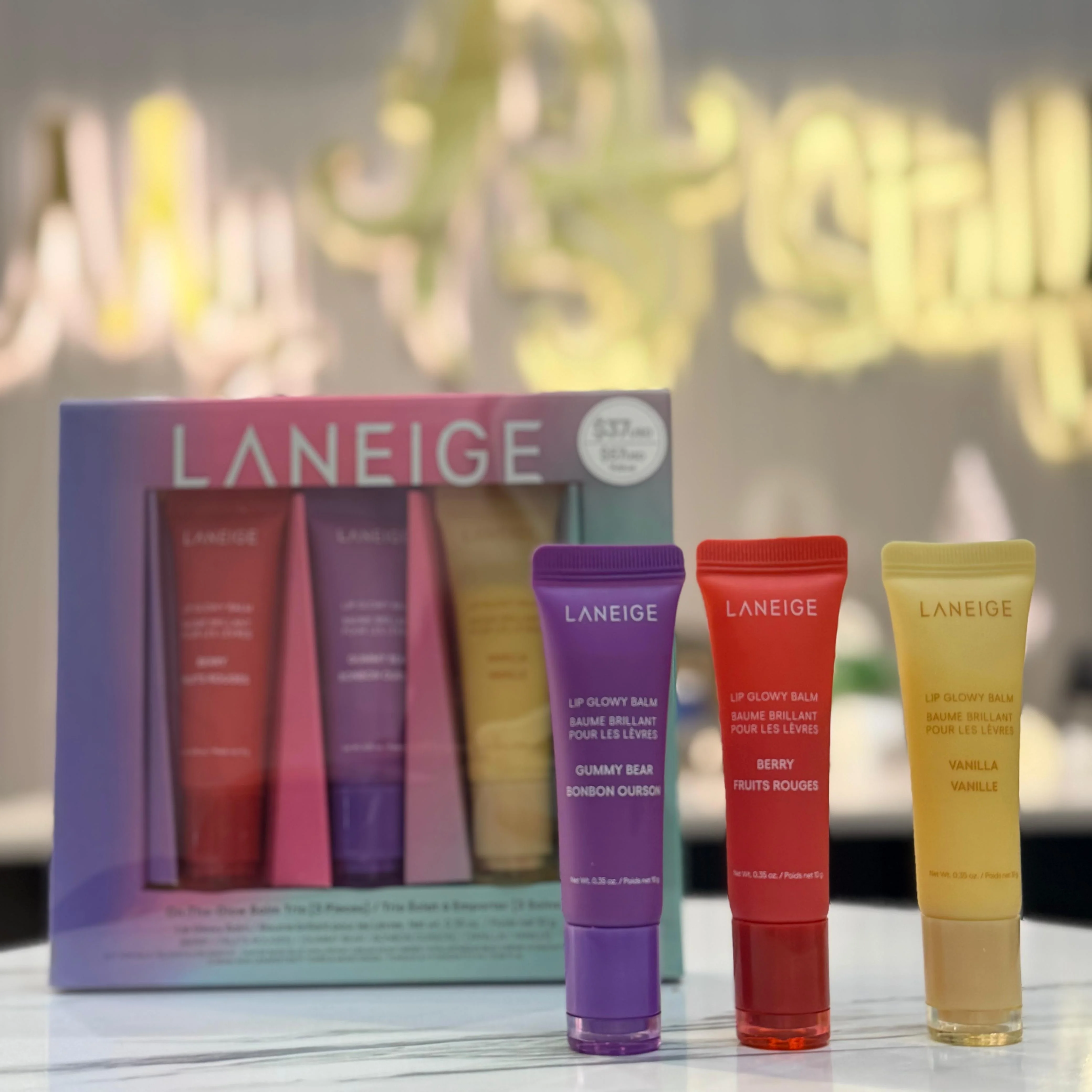 LANEIGE On-The-Glow Balm Trioمجموعة مرطب شفاه  On-The-Glow الثلاثية من LANEIGE