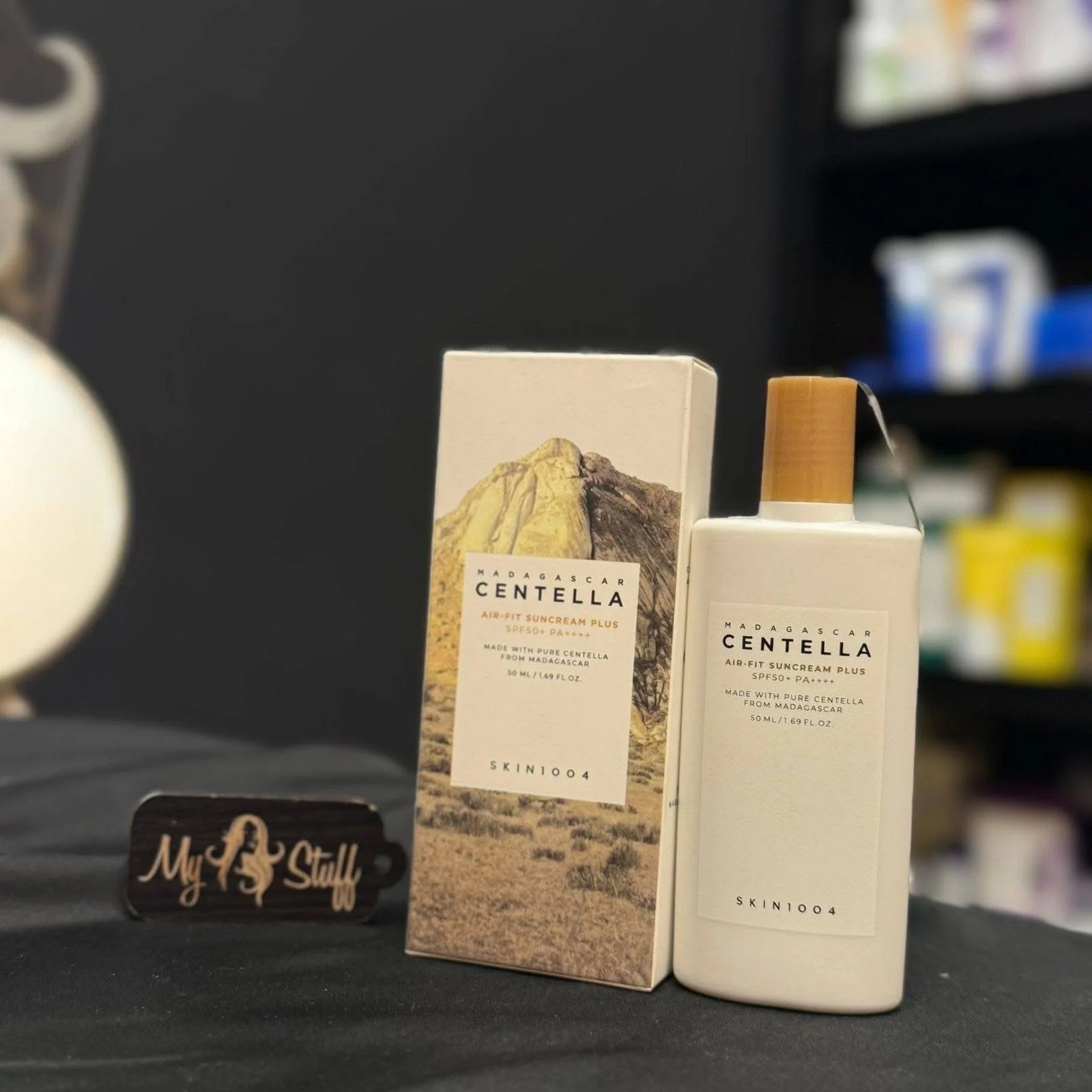 SKIN1004 Madagascar Centella Air-Fit Suncream Plusمدغشقر سينتيلا اير فيت سنسيلا سنسي كريم الحماية من الشمس بلس - لجميع أنواع البشرة