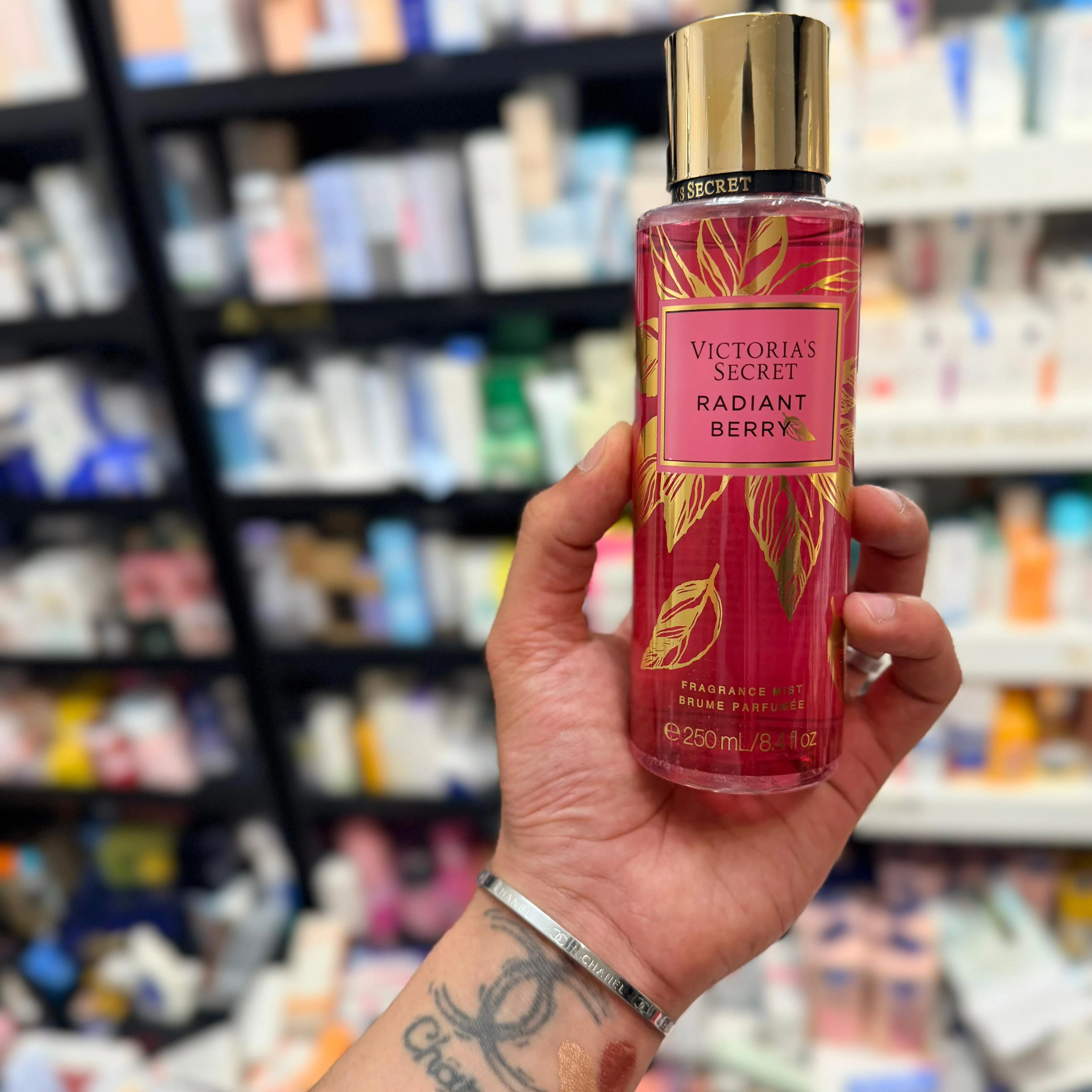 Radiant Berry Victoria's Secret فيكتوريا سيكريت راديانت بيري