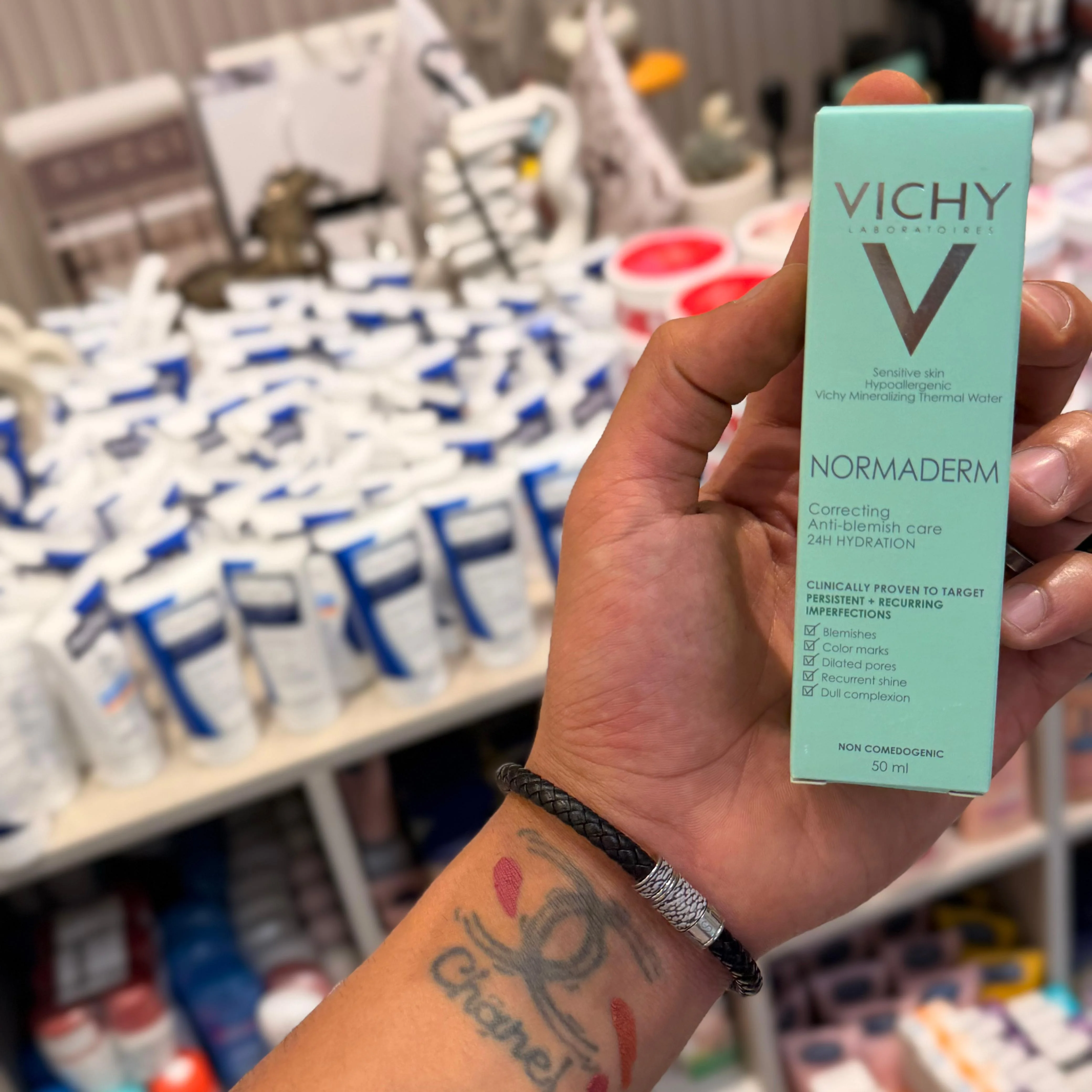 VICHY normaderm correcting anti-blemish care فيشي نورماديرم للعناية المصححة والمضادة للعيوب