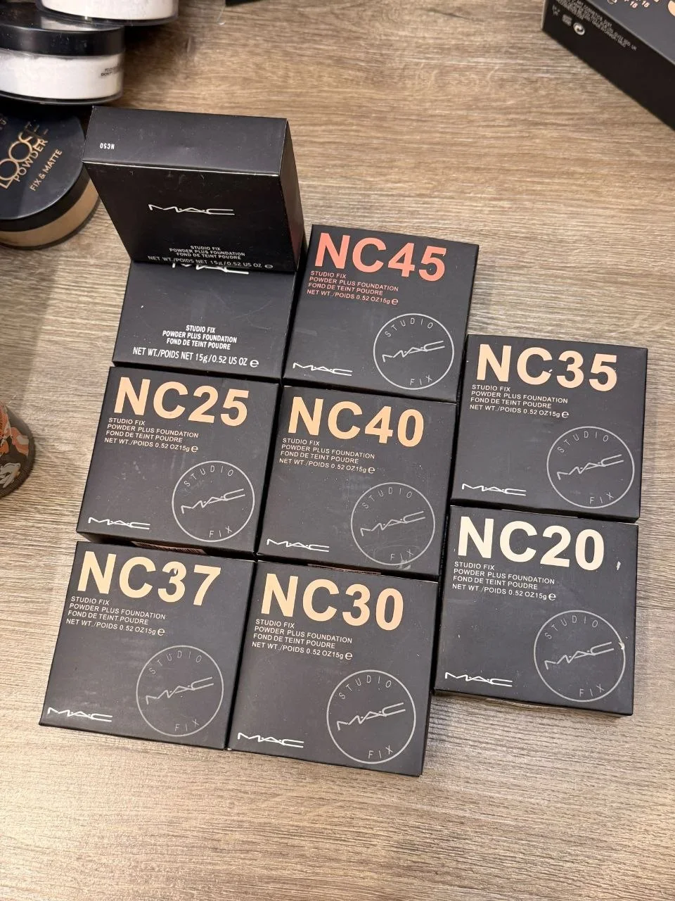 MAC Studio Fix Powder Plus Foundationفاونديشن بودرة ستوديو فيكس بلس من MAC