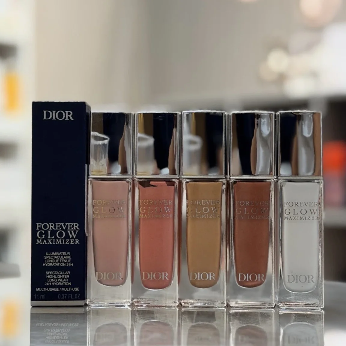 Dior Forever Glow Maximizer - Highlighter liquide مستحضر إضاءة سائل من ديور يدوم طويلاًـ