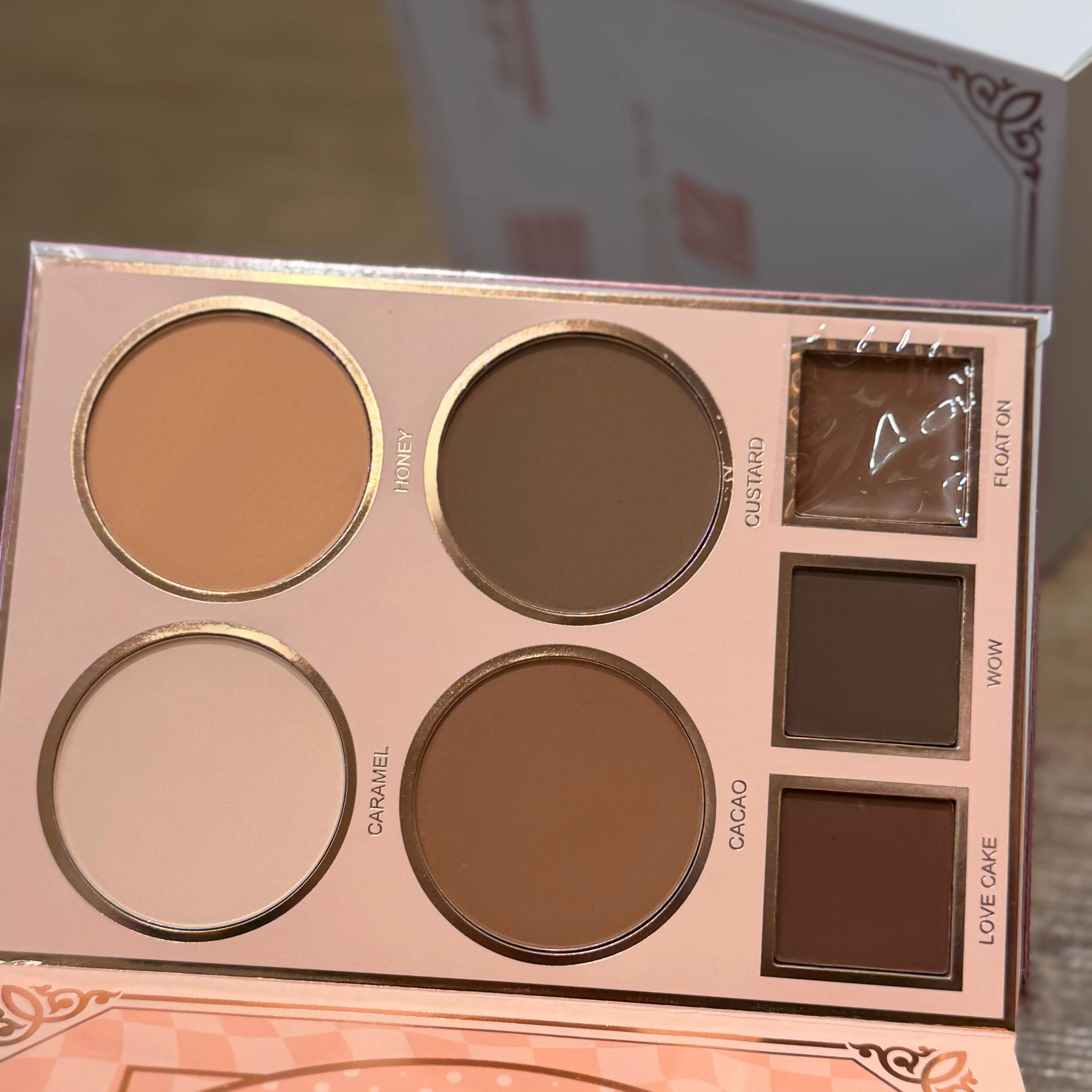 Rose Berry Professional Make-Up Kitمجموعة مكياج احترافية من روز بيري