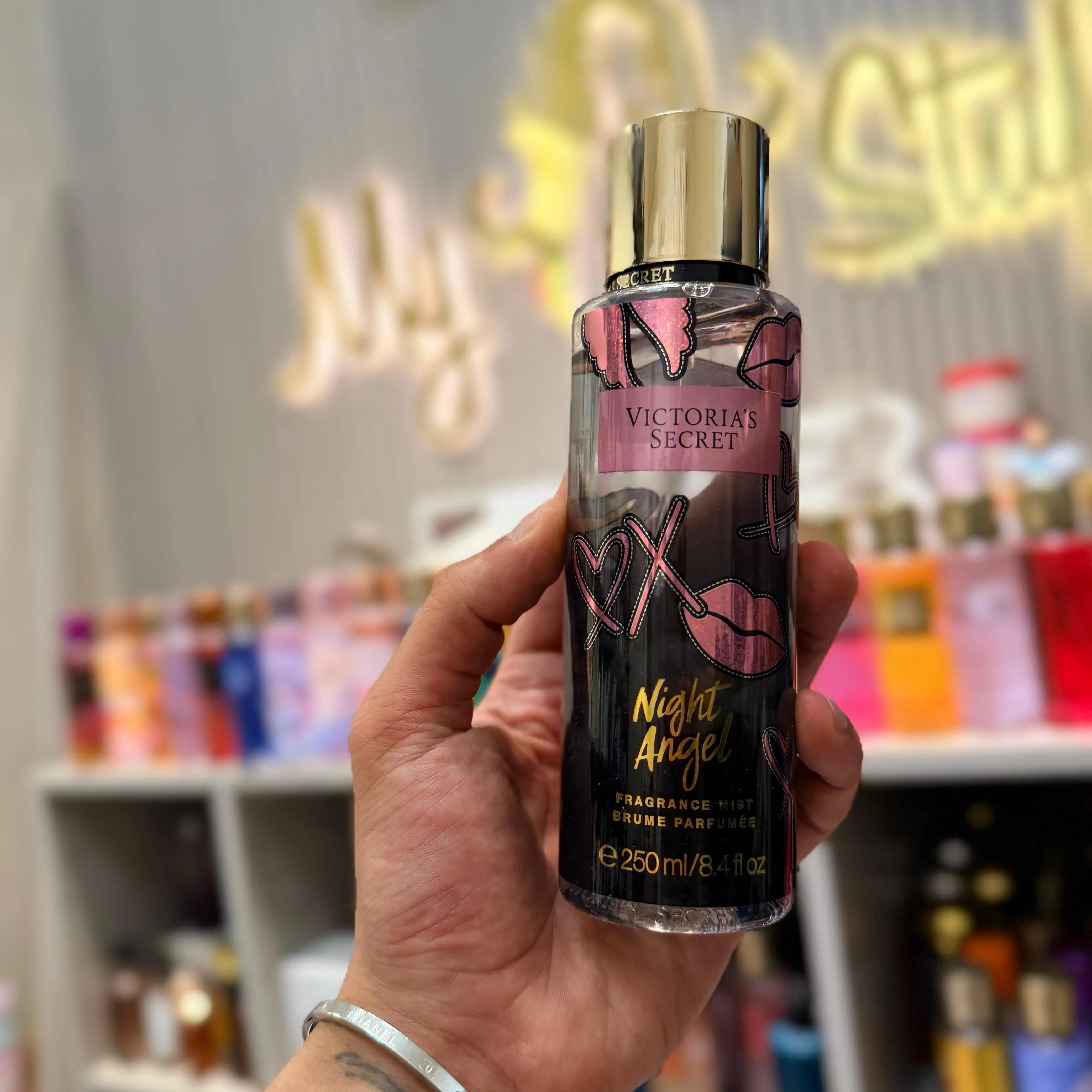 فيكتوريا سيكريت نايت إنجل  Night Angel Victoria's Secret