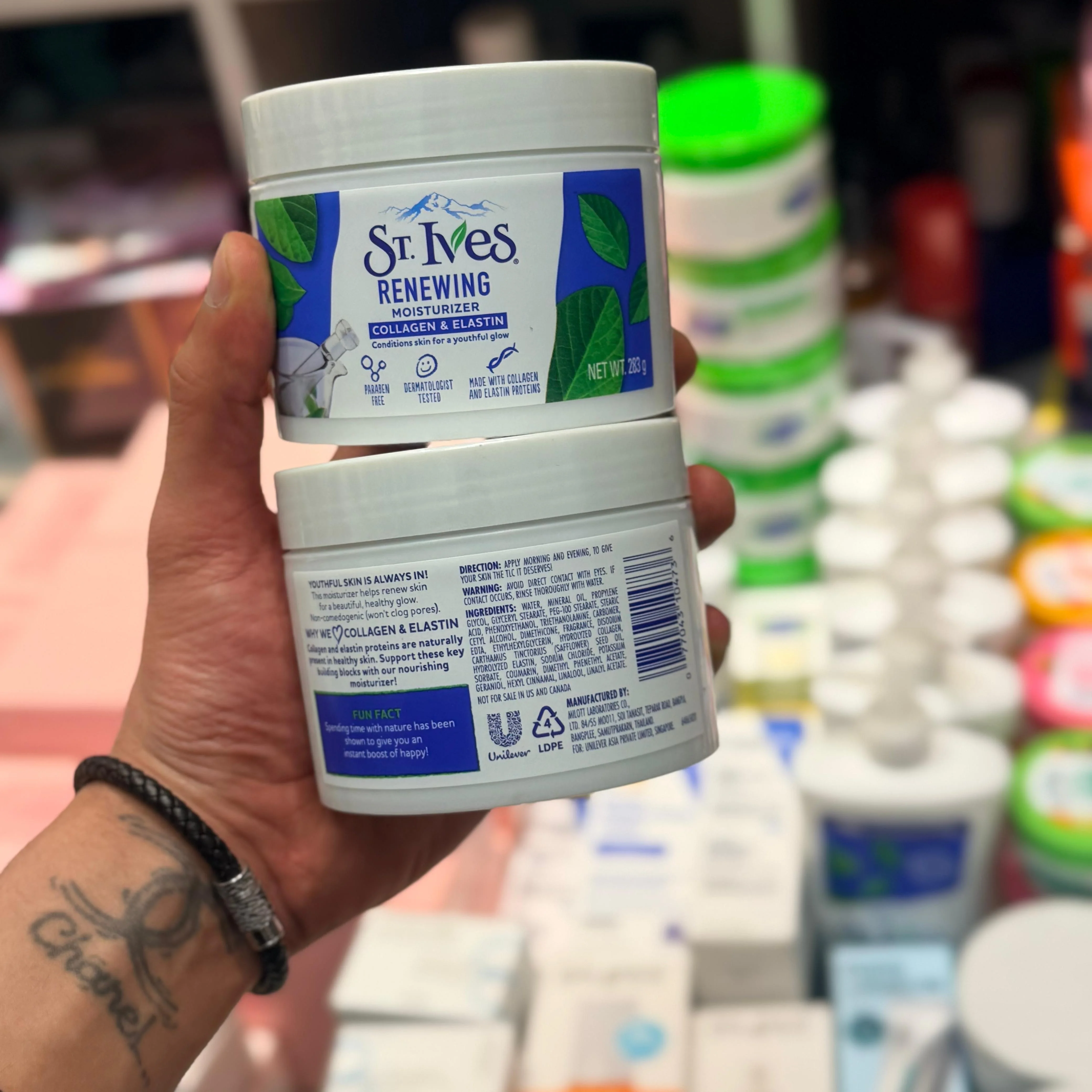 st.lves Renewing Moisturizer, Collagen & Elastin مرطب ست. إيفز المجدد بالكولاجين والإيلاستين.