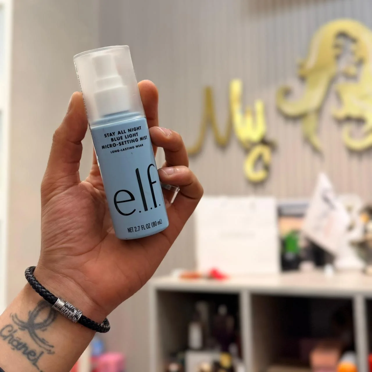 Stay All Night Blue Light Micro-Setting Mist رذاذ دقيق لتثبيت الضوء الأزرق يدوم طوال الليل