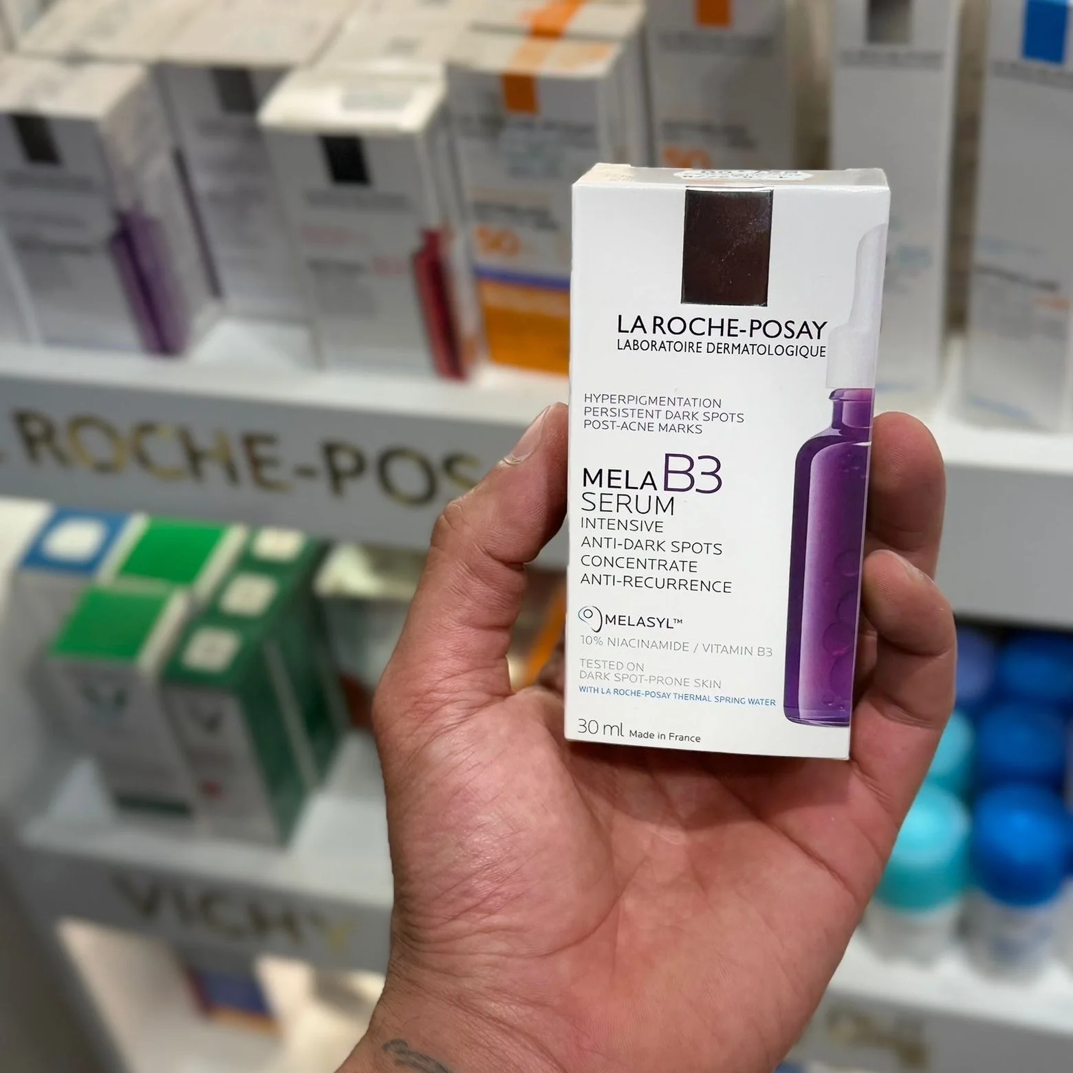 La Roche-Posay Mela B3 Dark Spot Serum – 30ml سيروم لاروش بوزيه Mela B3 للبقع الداكنة – 30 مل