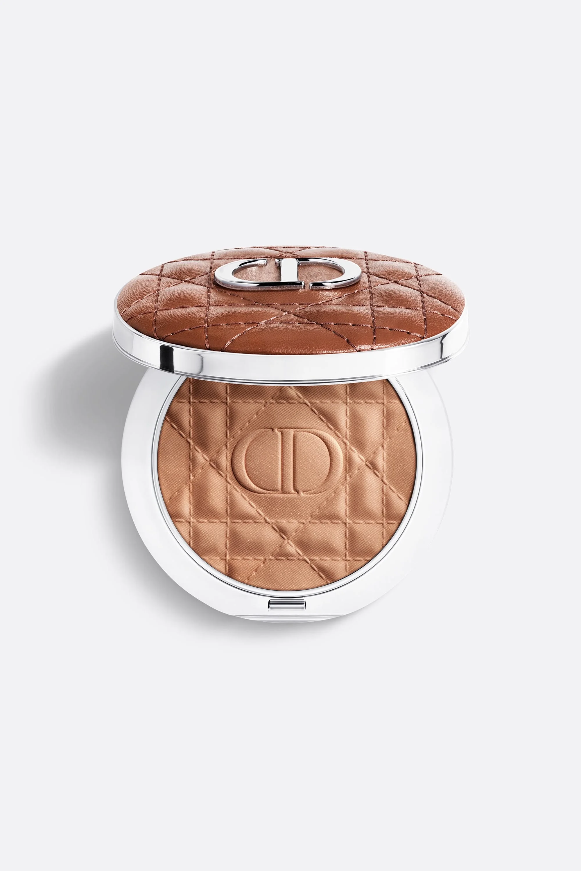 Dior Forever Natural Bronzeديور فوريفر ناتشورال برونز