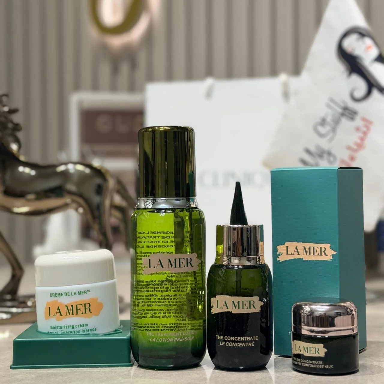 La Mer – The Radiant Hydration Collectionمجموعة الترطيب والإشراقة المتألق
