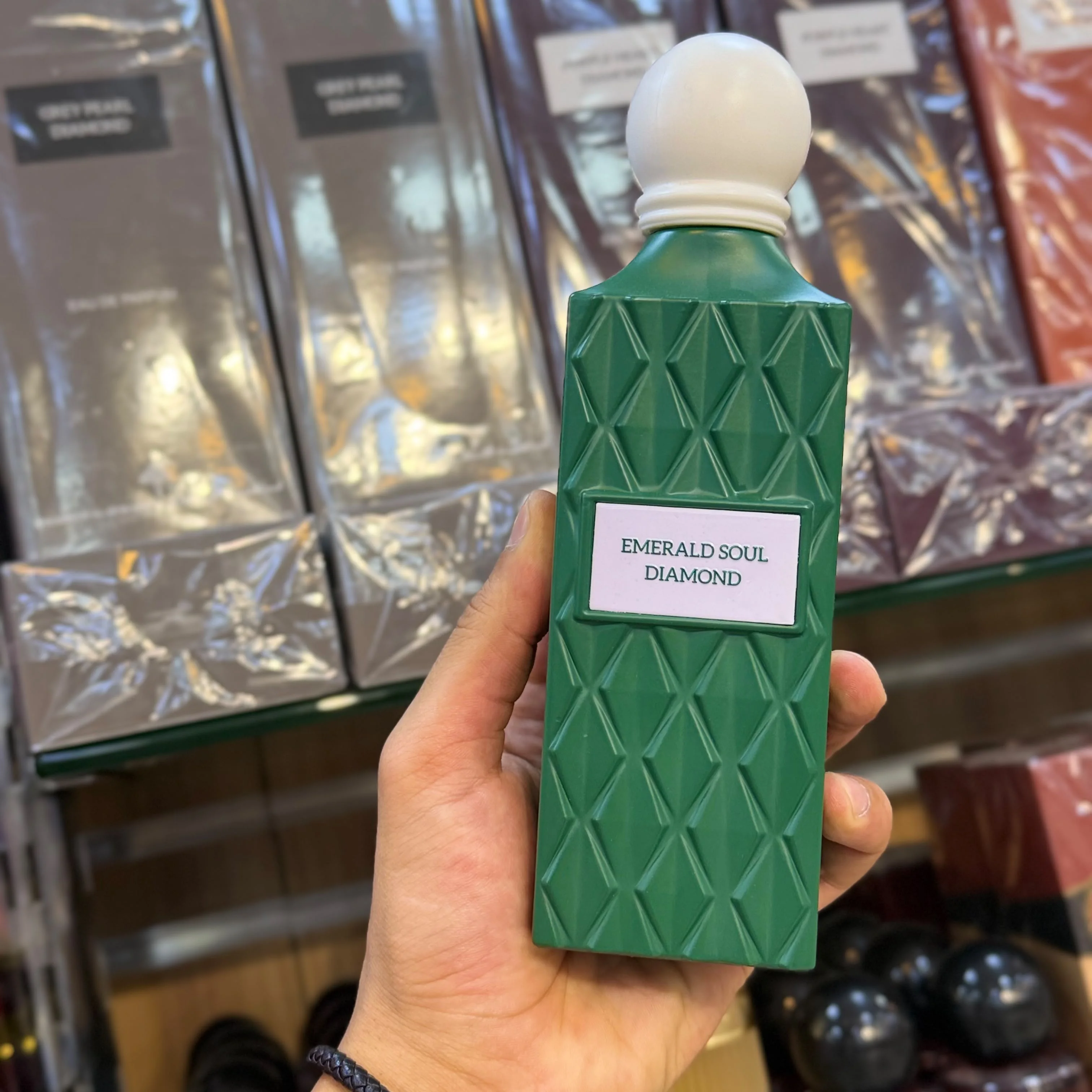 IBRAQ Emerald Soul Diamond Eau De200 ml   عطر إيبراك إميرالد سول دايموند أو دو