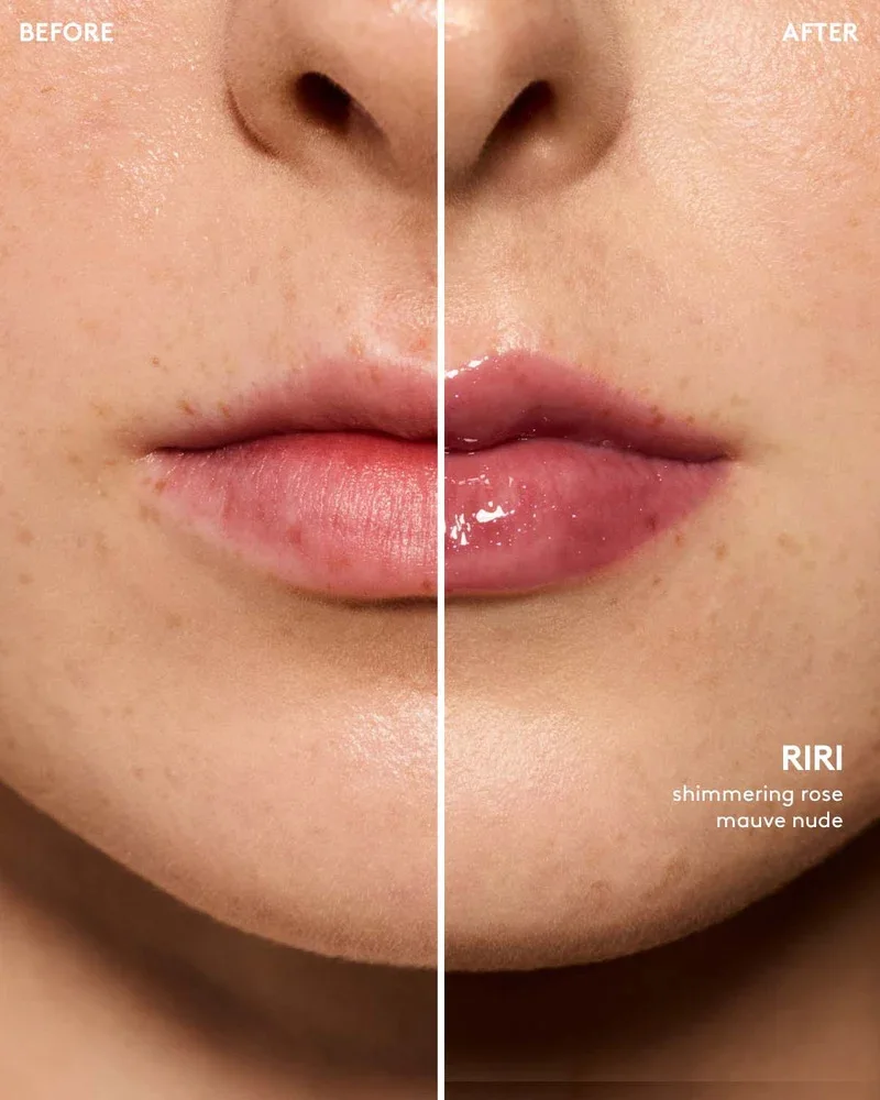Fenty Beauty Gloss Bomb Universal Lip Luminizerفنتي بيوتي جلوس بومب ملمّع الشفاه العالمي