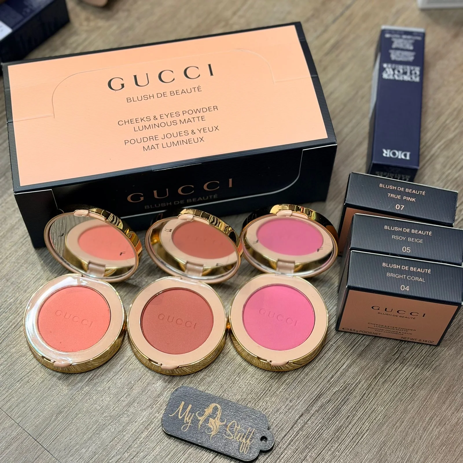 Gucci Blush de Beauté – Luminous Matte Cheeks & Eyes Powderغوتشي بلاش دي بيوتي – بودرة مضيئة مطفية للخدود والعيون