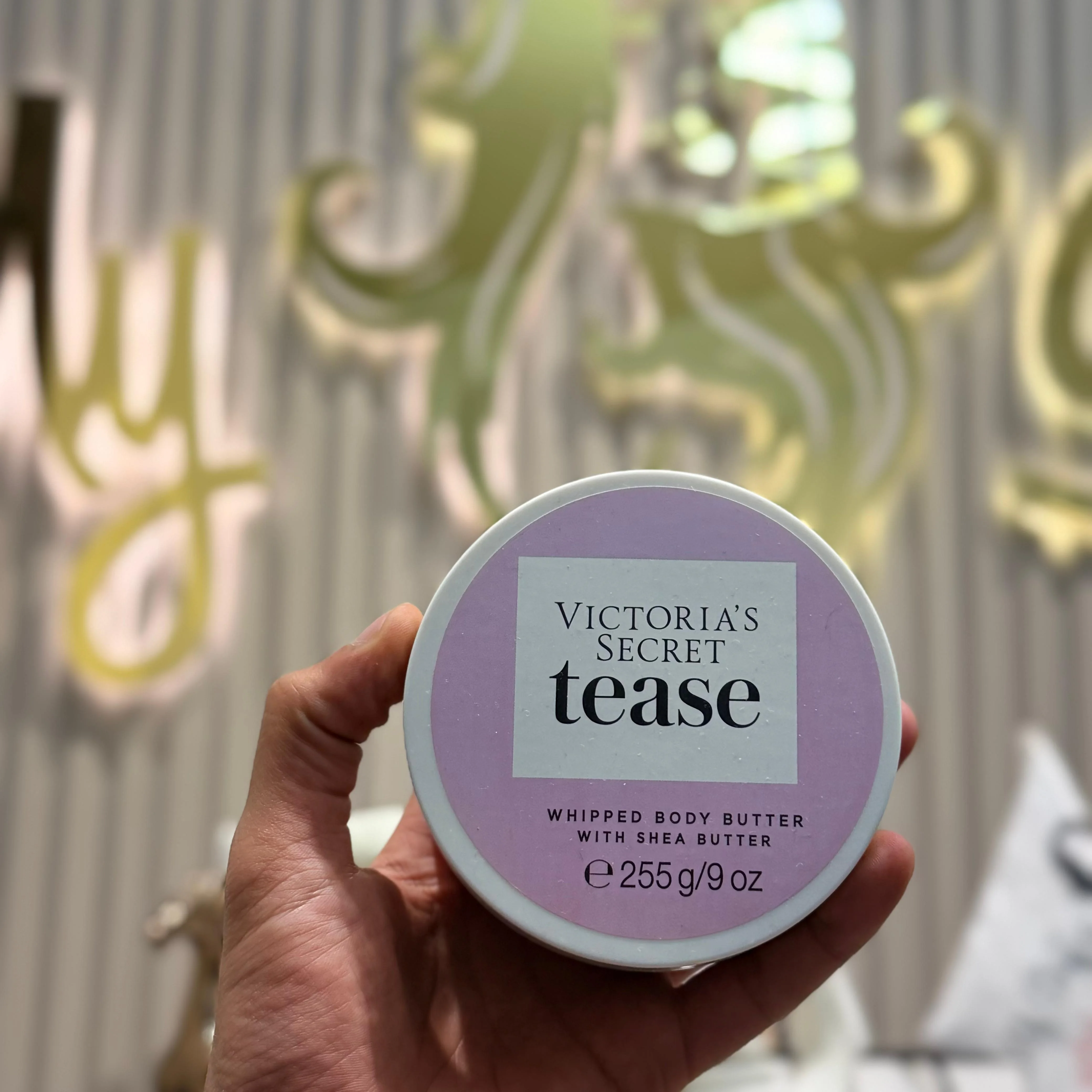 Victoria’s Secret Whipped Body Butter زبدة الجسم المخفوقة من فيكتوريا سيكريت حجم255مل
