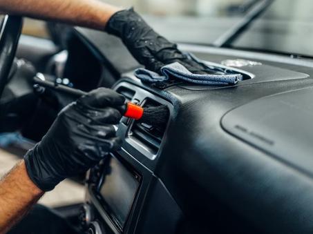 منتجات العناية بالسيارات