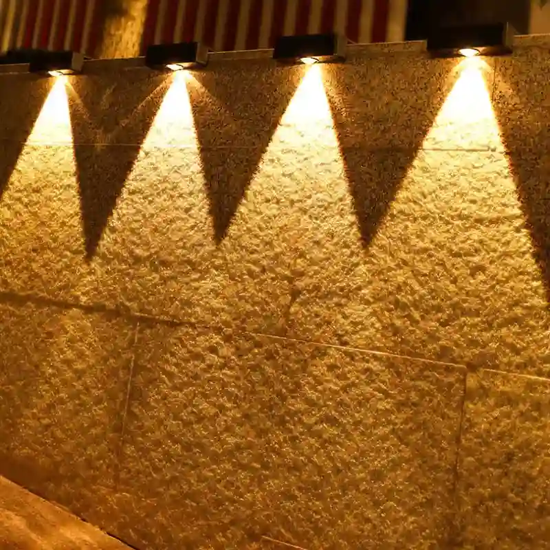 4 lampes solaires imperméables super lumineuses